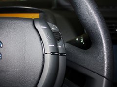2013款 两厢 1.6L 手动 乐尚型