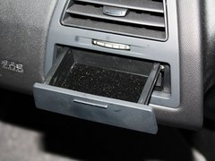 2013款 两厢 1.6L 手动 乐尚型