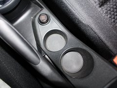 2013款 两厢 1.6L 手动 乐尚型