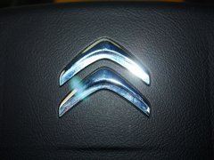 2013款 两厢 1.6L 手动 乐尚型
