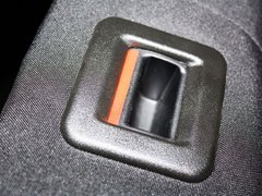 2013款 两厢 1.6L 手动 乐尚型