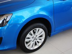 2013款 两厢 1.6L 手动 乐尚型