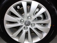 2013款 两厢 1.6L 手动 乐尚型