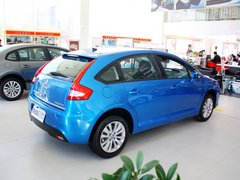 2013款 两厢 1.6L 手动 乐尚型