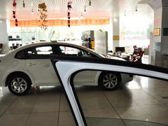 2013款 两厢 1.6L 自动 乐尚型