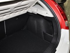 2013款 两厢 1.6L 自动 乐尚型