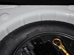 2013款 两厢 1.6L 自动 乐尚型