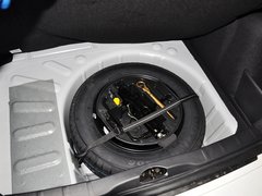 2013款 两厢 1.6L 自动 乐尚型