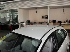 2013款 两厢 1.6L 自动 乐尚型