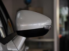 2013款 两厢 1.6L 自动 乐尚型
