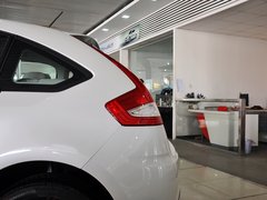 2013款 两厢 1.6L 自动 乐尚型