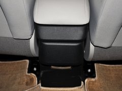 2013款 两厢 1.6L 自动 乐尚型