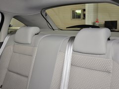 2013款 两厢 1.6L 自动 乐尚型