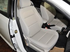 2013款 两厢 1.6L 自动 乐尚型