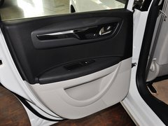 2013款 两厢 1.6L 自动 乐尚型