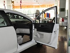 2013款 两厢 1.6L 自动 乐尚型