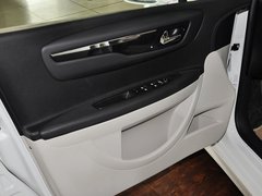 2013款 两厢 1.6L 自动 乐尚型
