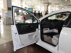 2013款 两厢 1.6L 自动 乐尚型