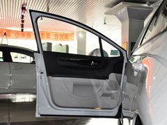 2013款 两厢 1.6L 自动 乐尚型