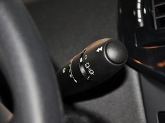 2013款 两厢 1.6L 自动 乐尚型