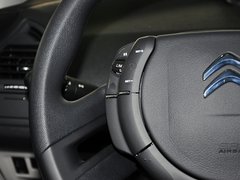 2013款 两厢 1.6L 自动 乐尚型