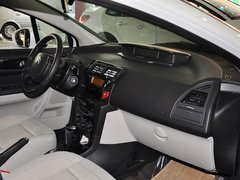 2013款 两厢 1.6L 自动 乐尚型