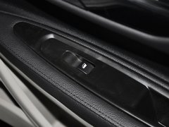 2013款 两厢 1.6L 自动 乐尚型