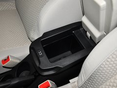 2013款 兩廂 1.6L 自動 樂尚型