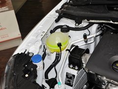 2013款 两厢 1.6L 自动 乐尚型