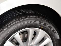 2013款 两厢 1.6L 自动 乐尚型