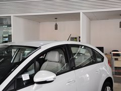 2013款 两厢 1.6L 自动 乐尚型