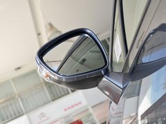 2013款 三厢 1.6L 自动 品尚型