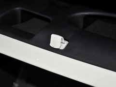 2013款 三厢 1.6L 自动 品尚型