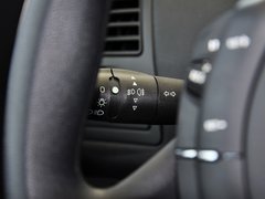 2013款 三厢 1.6L 自动 品尚型