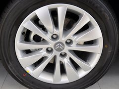 2013款 三厢 1.6L 自动 品尚型