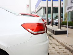 2013款 三厢 1.6L 自动 品享型