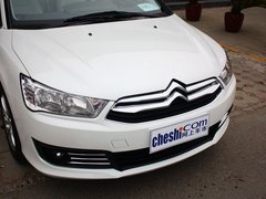 2013款 三厢 1.6L 自动 品享型