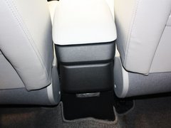 2013款 三厢 1.6L 自动 品享型