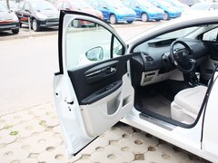 2013款 三厢 1.6L 自动 品享型