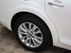 2013款 三厢 1.6L 自动 品享型