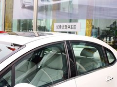 2013款 三厢 1.6L 自动 品享型