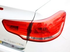 2013款 三厢 1.6L 自动 品享型