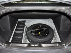 2013款 三厢 1.6L 自动 品享型