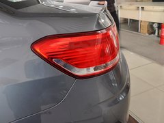 2013款 三厢 1.6L 自动 品享型