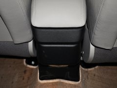 2013款 三厢 1.6L 自动 品享型