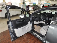 2013款 三厢 1.6L 自动 品享型