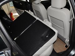 2013款 三厢 1.6L 自动 品享型