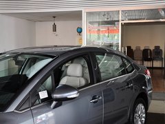 2013款 三厢 1.6L 自动 品享型
