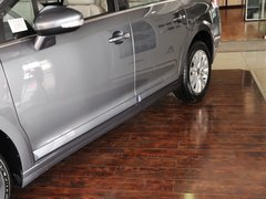2013款 三厢 1.6L 自动 品享型