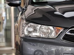 2013款 三厢 1.6L 自动 品享型